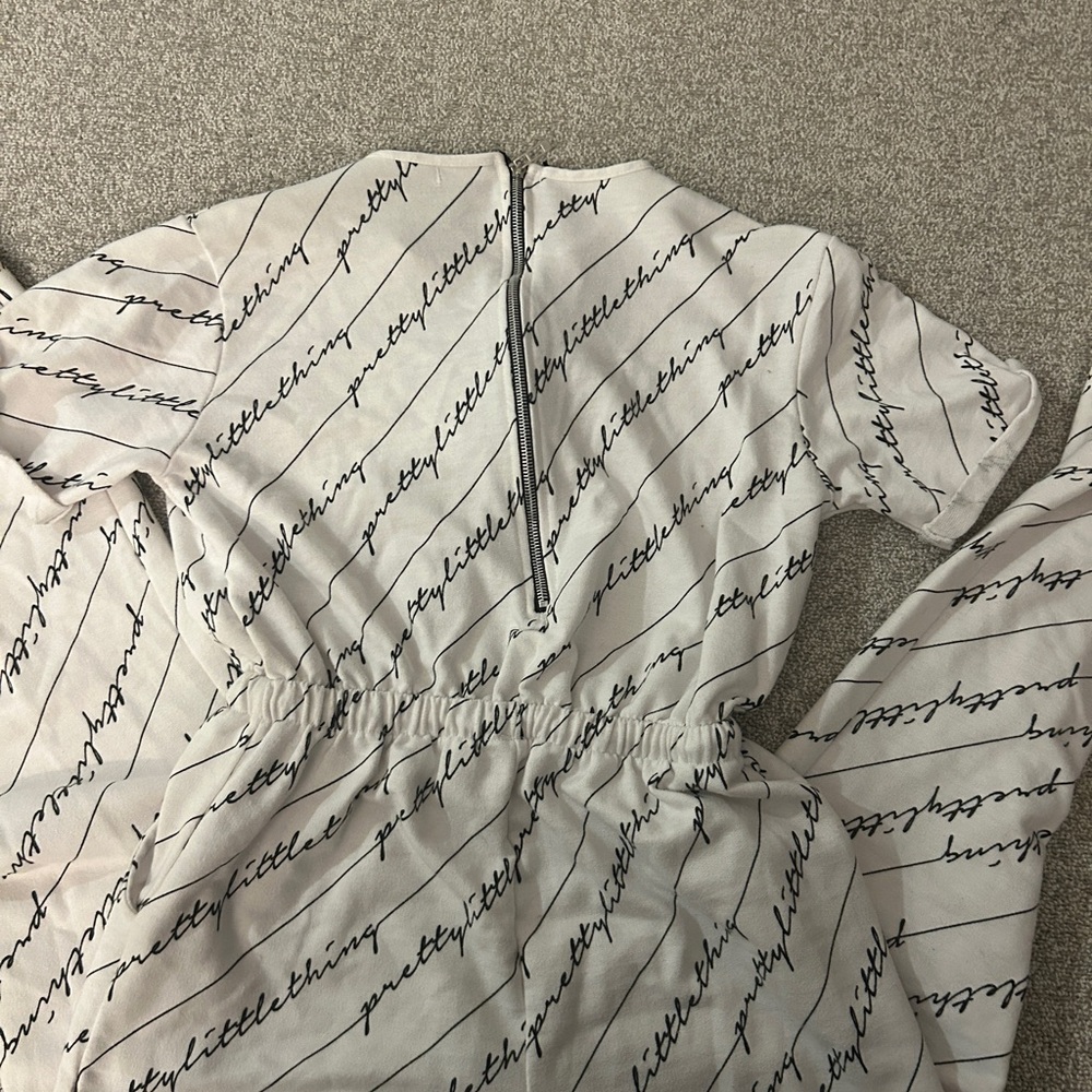 PrettyLittleThing White Script Jumpsuit - Picture 3 of 4